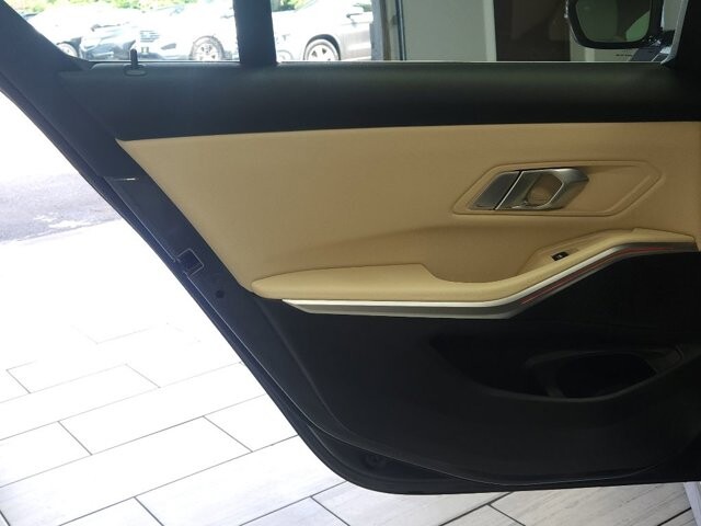 2022 BMW 330i xDrive in Cinnaminson, NJ 08077 - 18032785 12