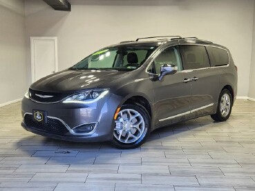 2019 Chrysler Pacifica in Cinnaminson, NJ 08077