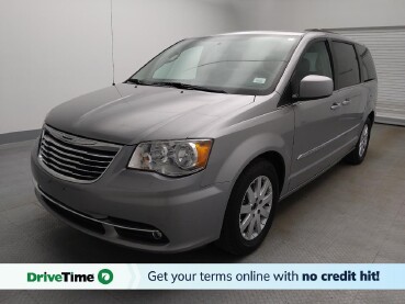 2016 Chrysler Town & Country in Denver, CO 80012