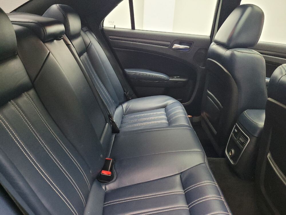 2014 Chrysler 300 in Grand Rapids, MI 49508 - 18032951 19