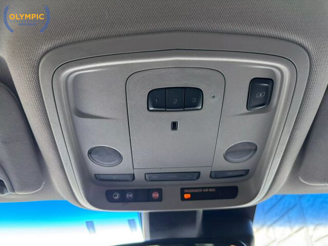 2013 Cadillac XTS in Decatur, GA 30032 - 18033190 36