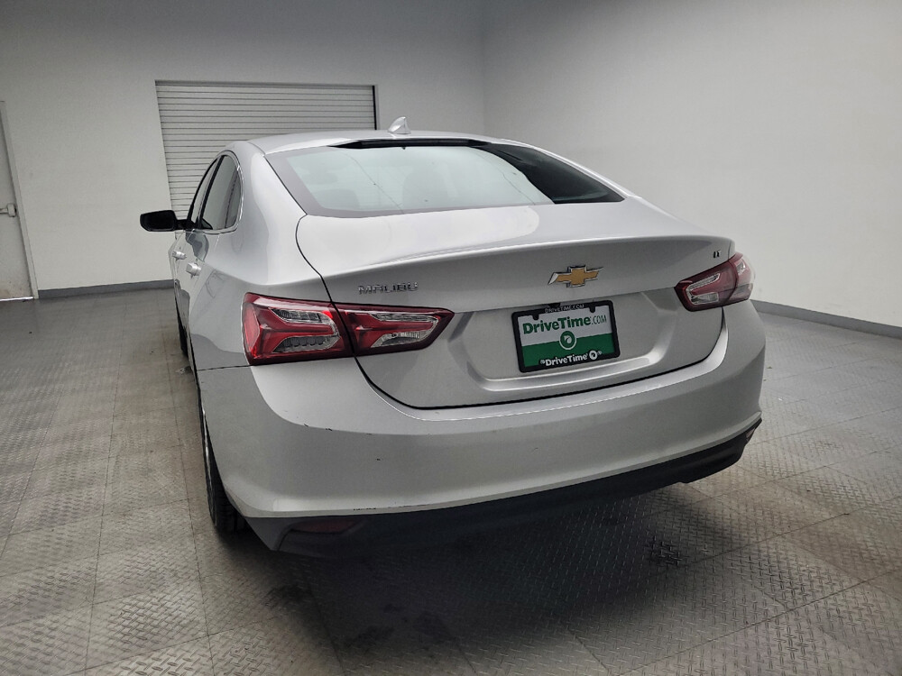 2020 Chevrolet Malibu in Topeka, KS 66611 - 18033348 6