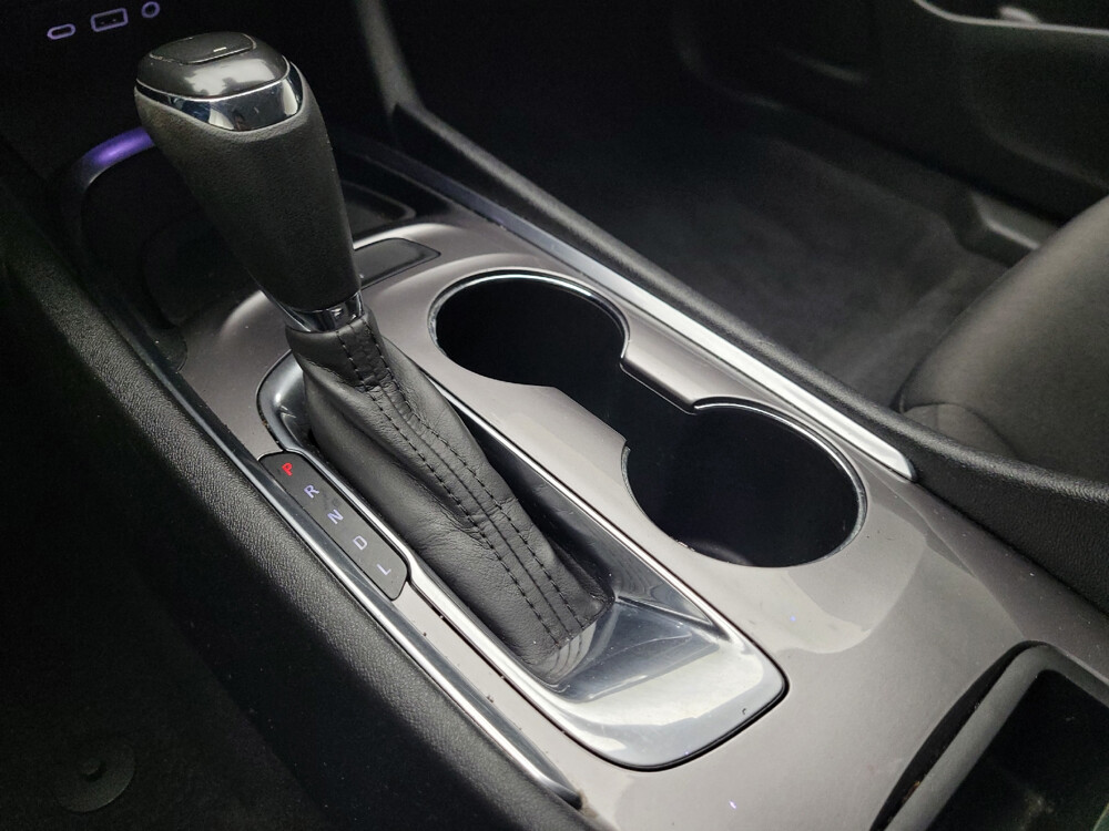 2020 Chevrolet Malibu in Topeka, KS 66611 - 18033348 26