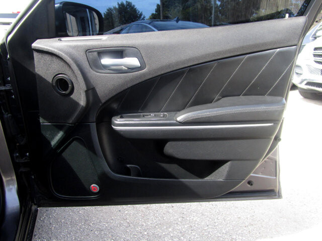 2015 Dodge Charger in Tampa, FL 33604-6914 - 18033580 17