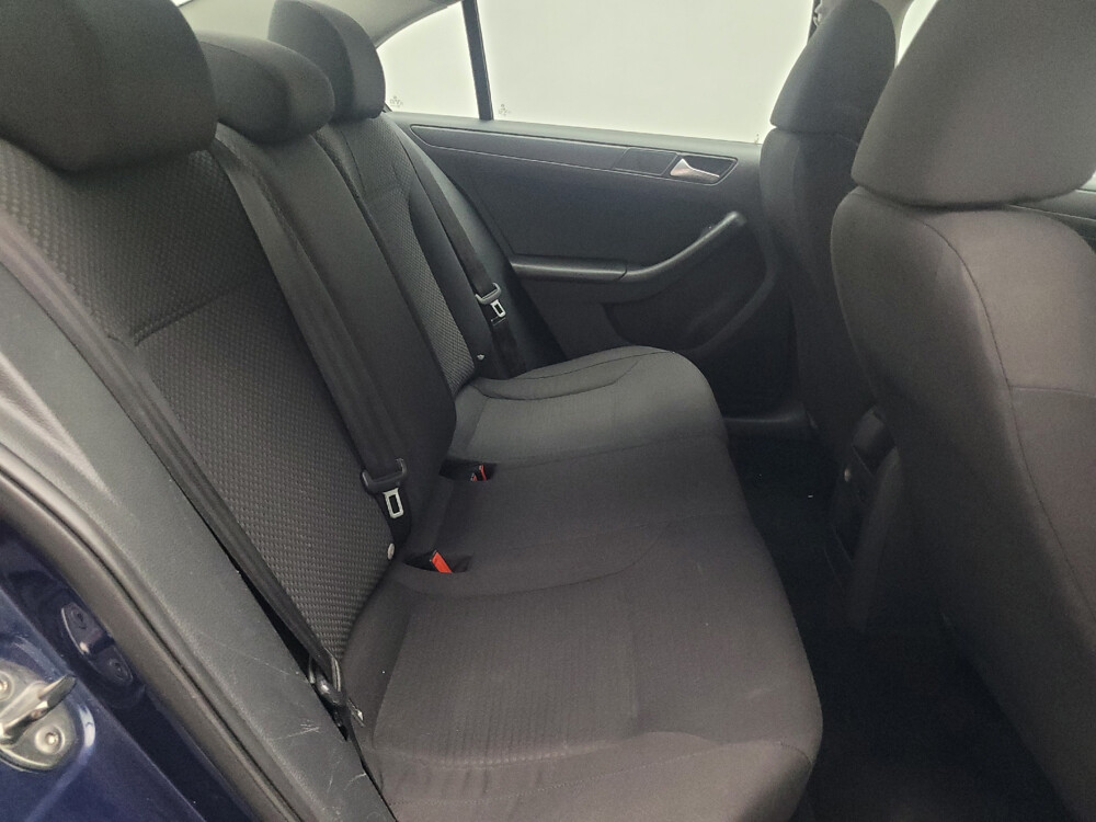 2014 Volkswagen Jetta in Jackson, MS 39211 - 18033764 19