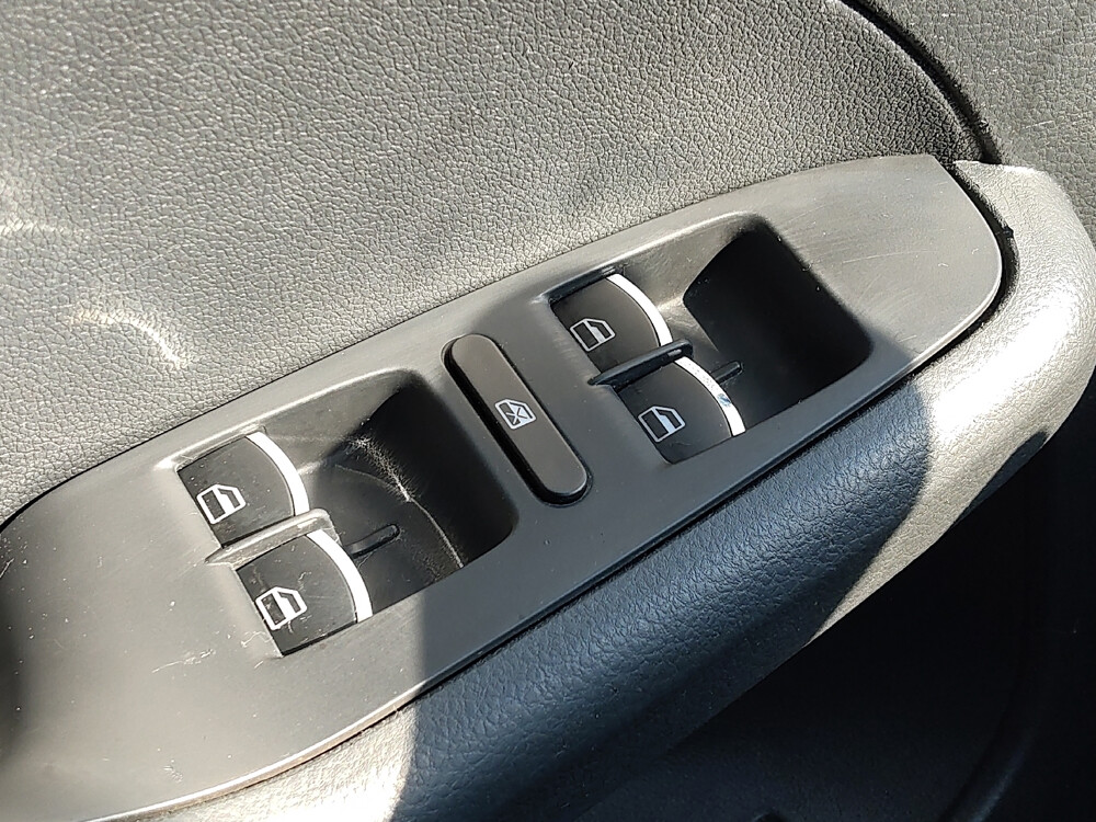 2014 Volkswagen Jetta in Jackson, MS 39211 - 18033764 27