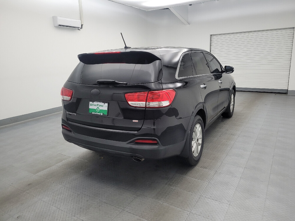 2016 Kia Sorento in Miamisburg, OH 45342 - 18033968 9