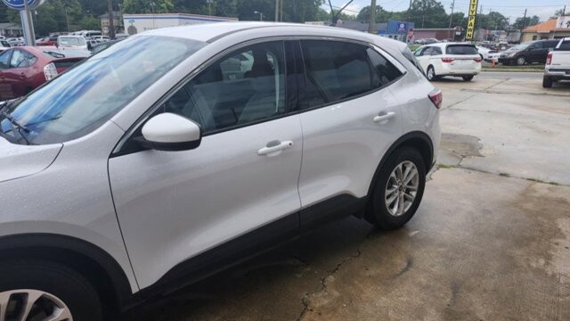 2021 Ford Escape in Cartersville, GA 30120 - 18033989 8
