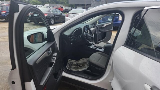 2021 Ford Escape in Cartersville, GA 30120 - 18033989 13