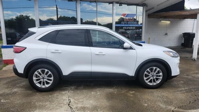 2021 Ford Escape in Cartersville, GA 30120 - 18033989 4