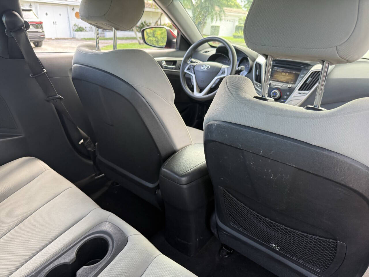 2013 Hyundai Veloster in Hollywood, FL 33023-1906 - 18034368 7