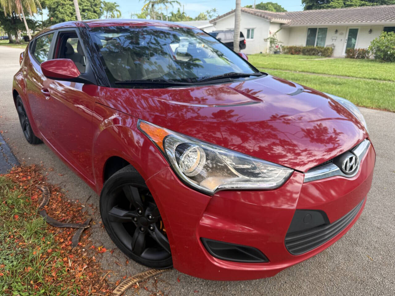 2013 Hyundai Veloster in Hollywood, FL 33023-1906 - 18034368 17