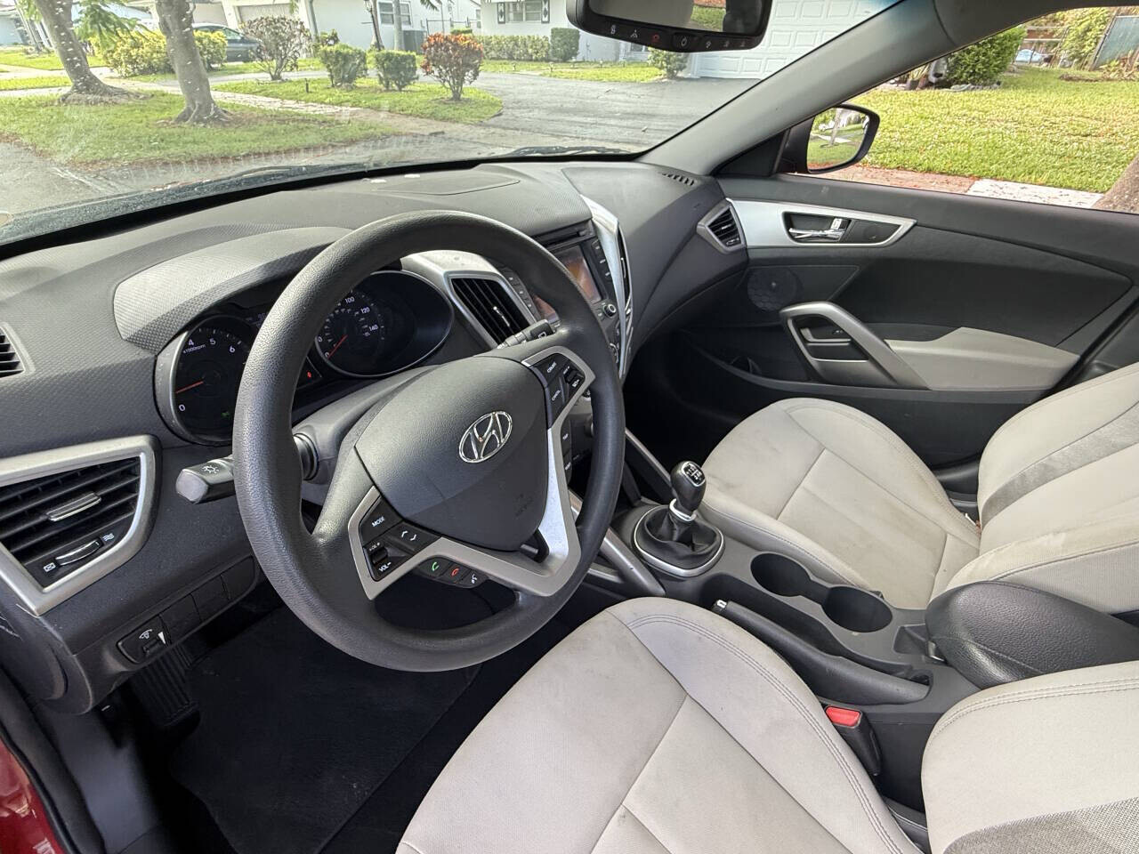 2013 Hyundai Veloster in Hollywood, FL 33023-1906 - 18034368 14