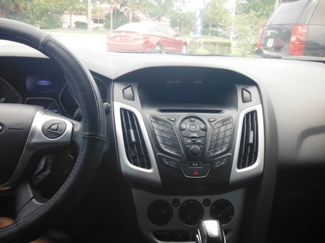 2013 Ford Focus in Holiday, FL 34690 - 18034392 10