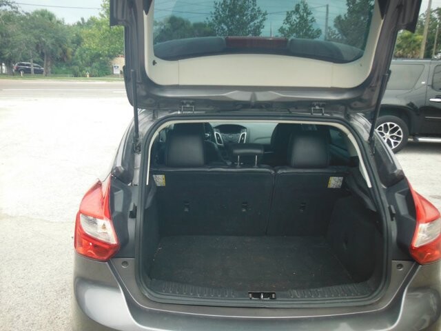 2013 Ford Focus in Holiday, FL 34690 - 18034392 7