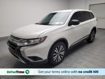 2019 Mitsubishi Outlander in Downey, CA 90241