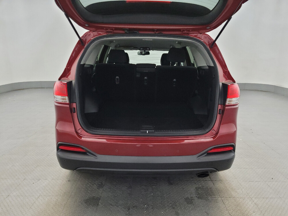 2016 Kia Sorento in Pittsburgh, PA 15236 - 18035125 29