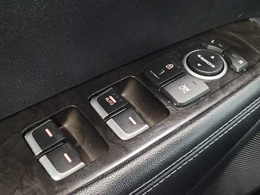 2016 Kia Sorento in Pittsburgh, PA 15236 - 18035125 27