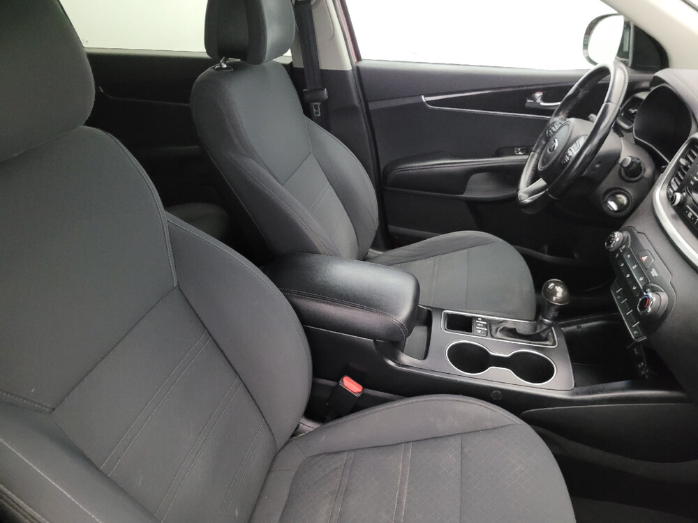 2016 Kia Sorento in Pittsburgh, PA 15236 - 18035125 21