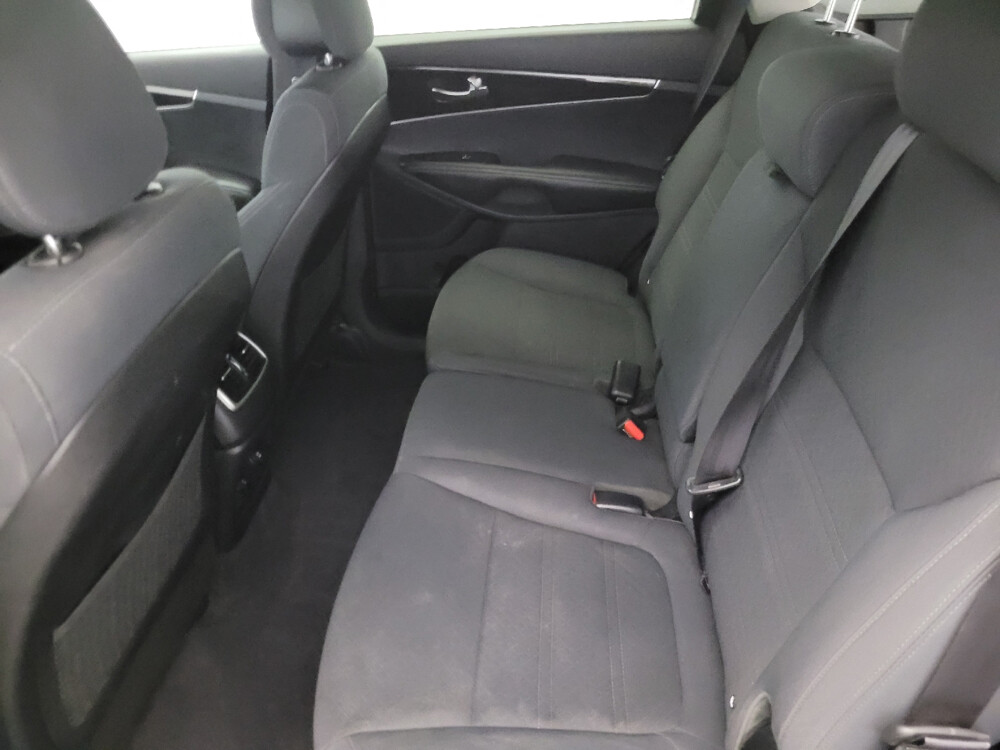 2016 Kia Sorento in Pittsburgh, PA 15236 - 18035125 18