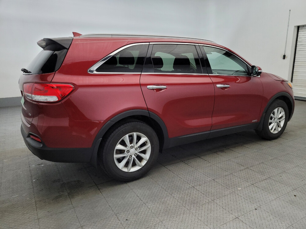 2016 Kia Sorento in Pittsburgh, PA 15236 - 18035125 10