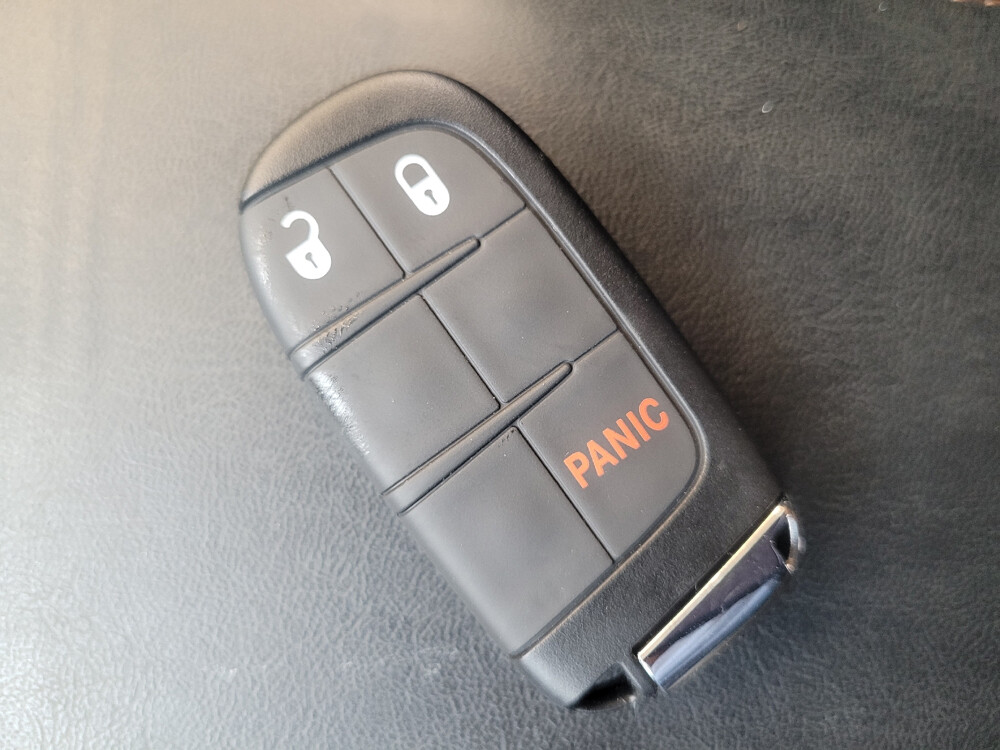 2018 Jeep Compass in Greenville, SC 29607 - 18035477 32