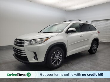 2017 Toyota Highlander in Glendale, AZ 85301