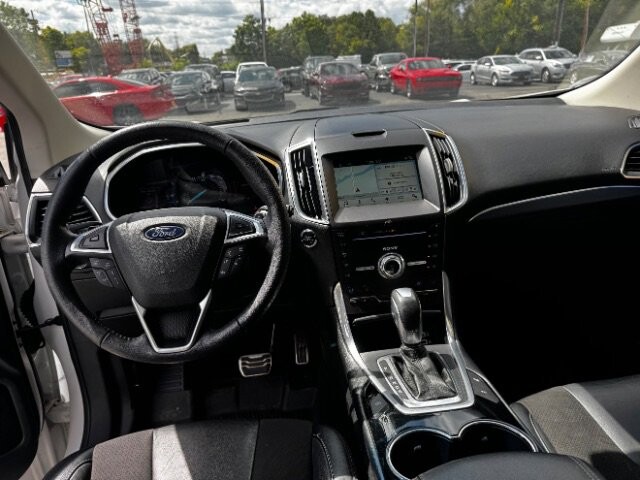 2018 Ford Edge in Indianapolis, IN 46222-4002 - 18035856 7