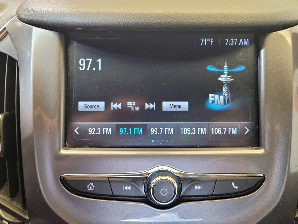 2017 Chevrolet Cruze in Columbus, OH 43228 - 18036038 25