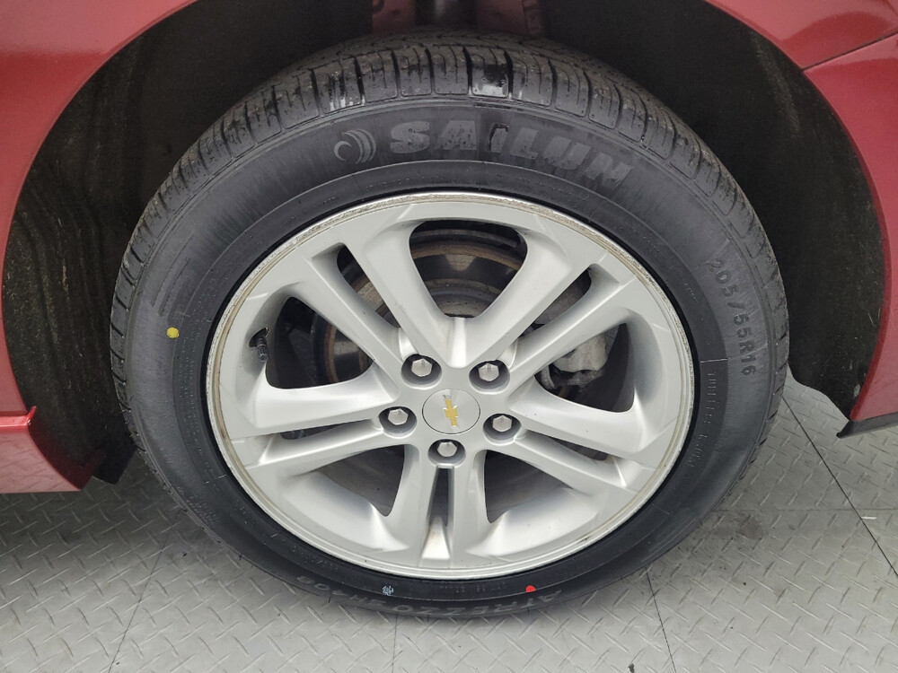 2017 Chevrolet Cruze in Columbus, OH 43228 - 18036038 31