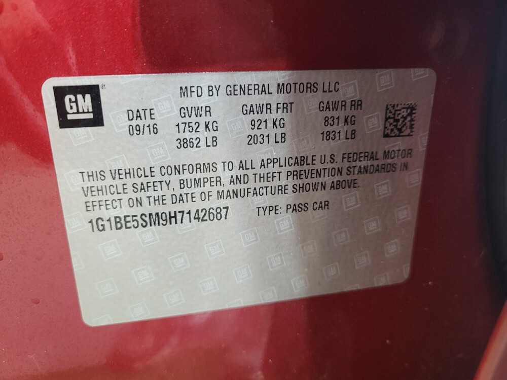 2017 Chevrolet Cruze in Columbus, OH 43228 - 18036038 33