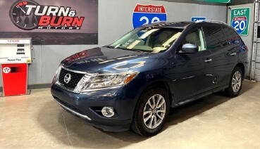 2015 Nissan Pathfinder in Conyers, GA 30094
