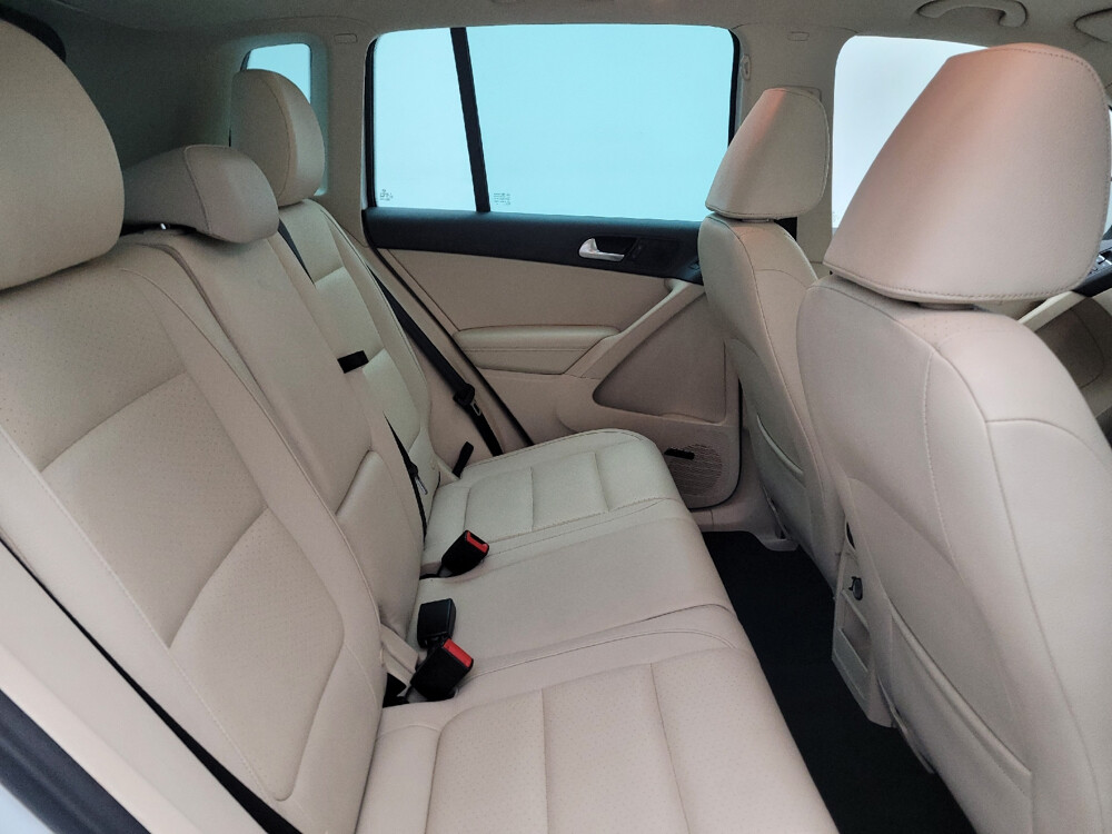 2014 Volkswagen Tiguan in Maple Heights, OH 44137 - 18036266 19