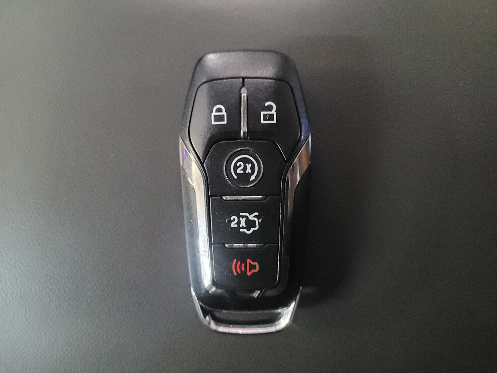 2016 Lincoln MKX in Fayetteville, NC 28304 - 18036346 32