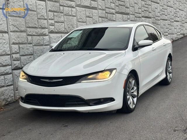 2015 Chrysler 200 in Decatur, GA 30032 - 18036508