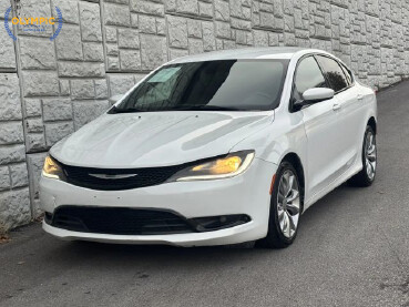 2015 Chrysler 200 in Decatur, GA 30032