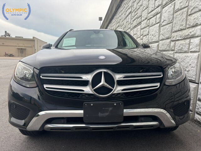 2017 Mercedes-Benz GLC 300 in Decatur, GA 30032 - 18036528 16