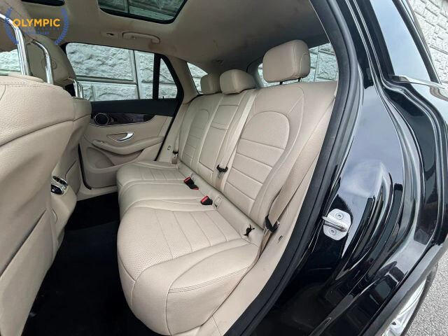 2017 Mercedes-Benz GLC 300 in Decatur, GA 30032 - 18036528 39