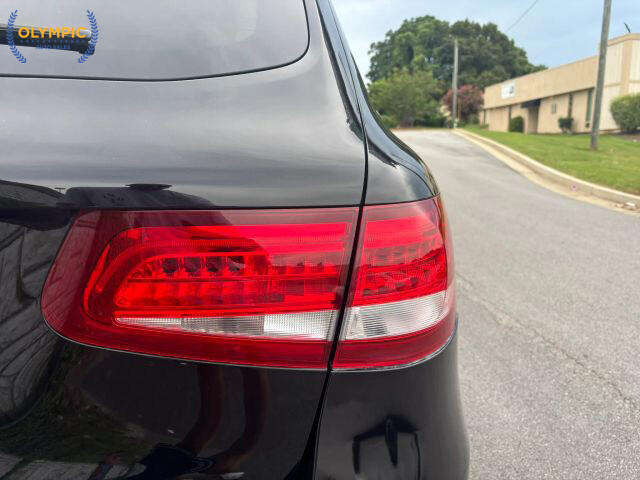 2017 Mercedes-Benz GLC 300 in Decatur, GA 30032 - 18036528 13
