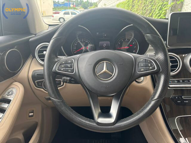 2017 Mercedes-Benz GLC 300 in Decatur, GA 30032 - 18036528 21