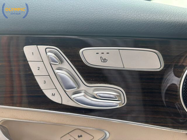 2017 Mercedes-Benz GLC 300 in Decatur, GA 30032 - 18036528 34