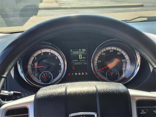 2016 Dodge Grand Caravan in Troy, IL 62294-1376 - 18036932 9