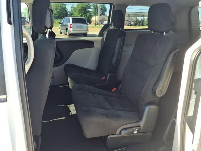 2016 Dodge Grand Caravan in Troy, IL 62294-1376 - 18036932 21