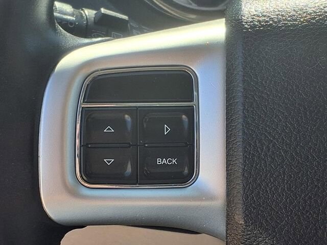 2016 Dodge Grand Caravan in Troy, IL 62294-1376 - 18036932 11