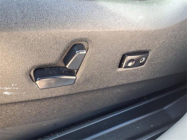 2016 Dodge Grand Caravan in Troy, IL 62294-1376 - 18036932 17