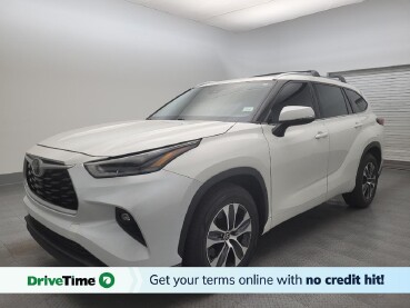 2021 Toyota Highlander in Mesa, AZ 85210