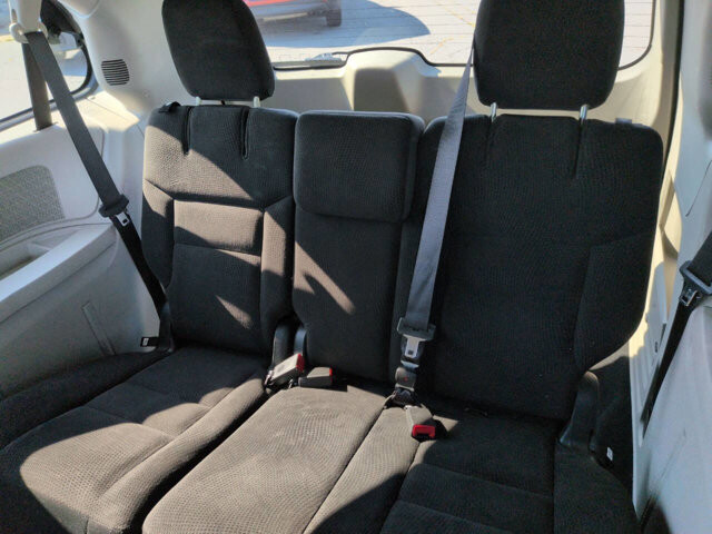 2018 Dodge Grand Caravan in North Little Rock, AR 72117-1620 - 18037368 5