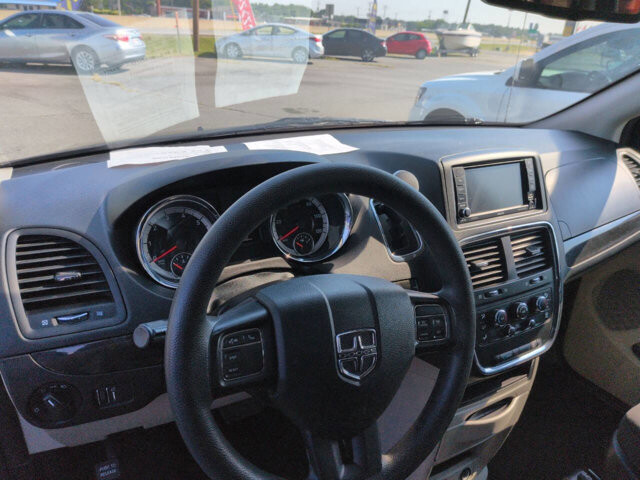 2018 Dodge Grand Caravan in North Little Rock, AR 72117-1620 - 18037368 7