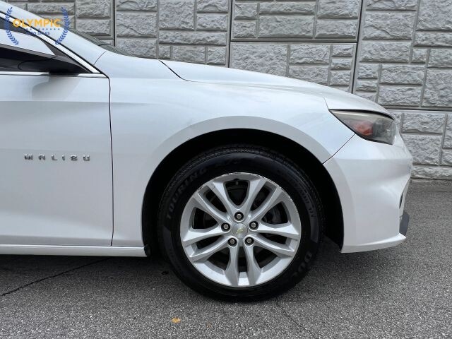 2016 Chevrolet Malibu in Decatur, GA 30032 - 18037372 10