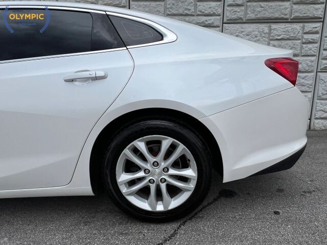 2016 Chevrolet Malibu in Decatur, GA 30032 - 18037372 9